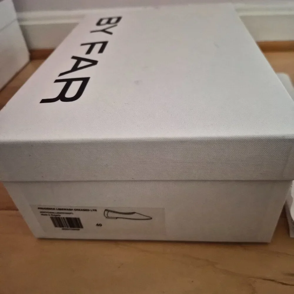 Brand New By Far Prudence Flats Limewash Creased Sz 40 - Picture 5 of 11